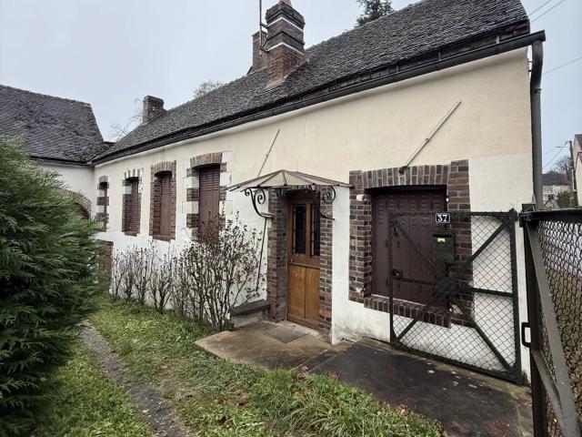 Maison vente à Auxerre, Champlost
