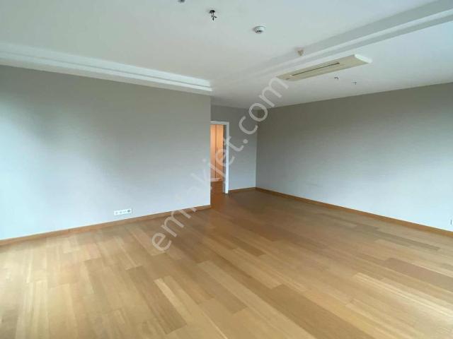 Sariyer, İstanbul içerisinde kiralık mülk