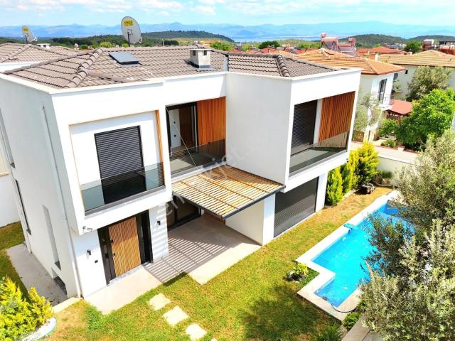 Edremit, Balikesir içerisinde satılık Villa