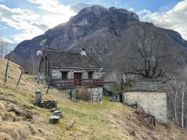 Einfamilienhaus kaufen in Personico, Tessin