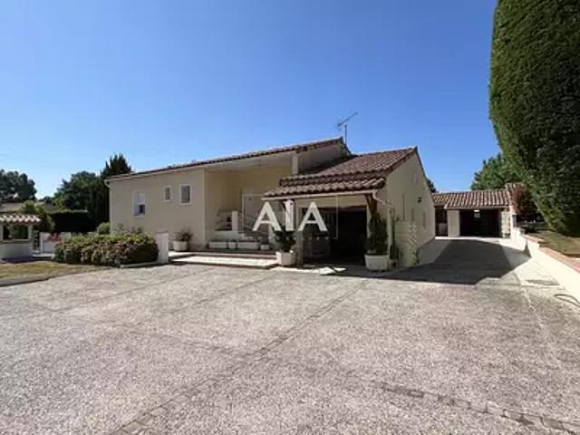 Maison vente à Confolens, Saint-angeau