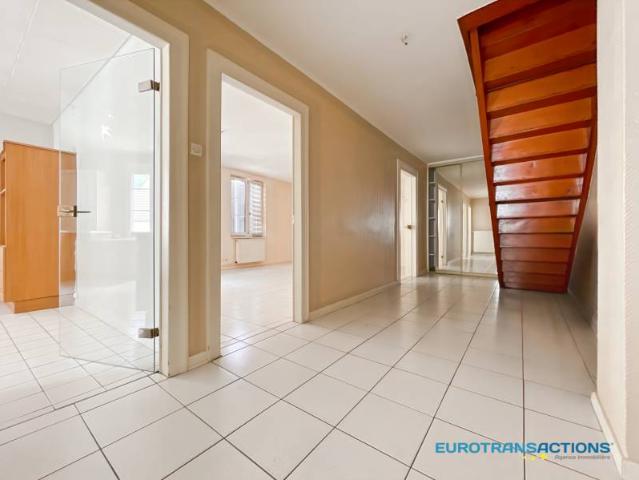 Appartement location à Entrecasteaux, Var