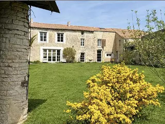 Maison vente à Niort, Priaires