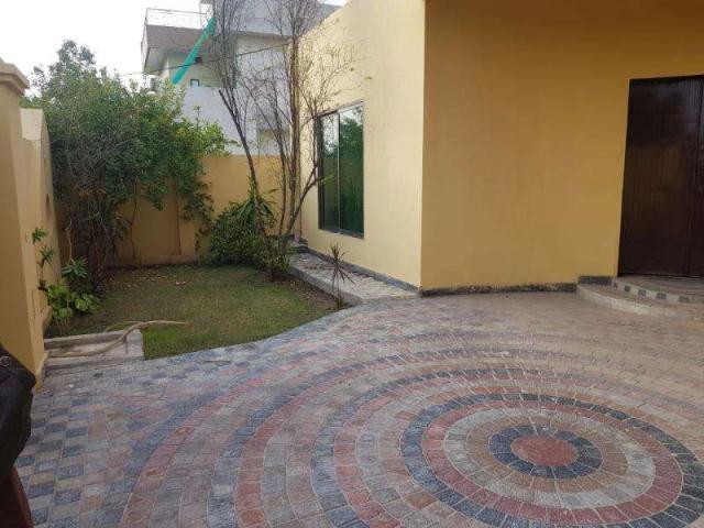 House for sale in امیر پُور, Bhobtian