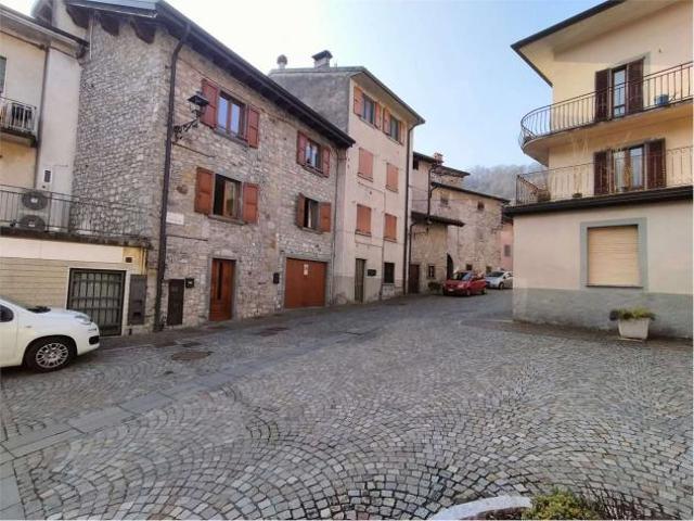 Monolocale in vendita a Bergamo, Lombardia