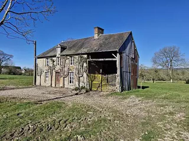 Maison vente à Vire, Vassy