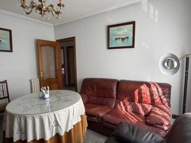 Apartamento en alquiler en Valdefuentes Del Páramo, Castilla y León