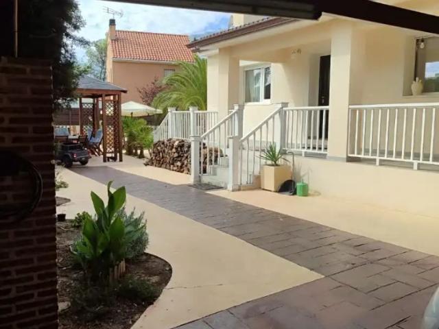 Apartamento en alquiler en Navarredonda, Valdemorillo