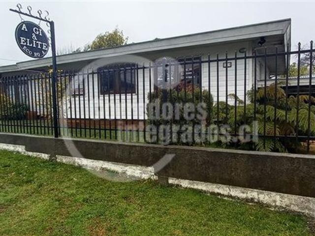 Valdivia, Sector comercial Isla Teja, Valdivia