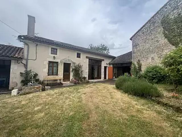 Maison vente à Montmorillon, Valdivienne