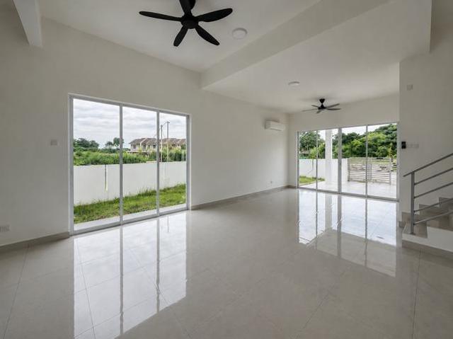 Terraced House for sale in Wellesley, Penang