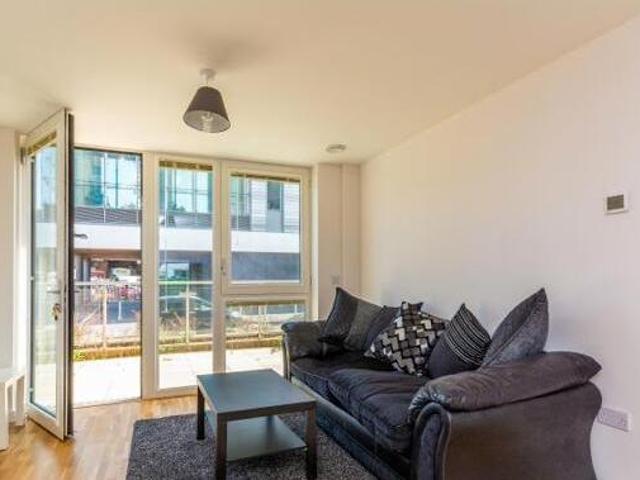 House for sale in Brentford End, Greater London