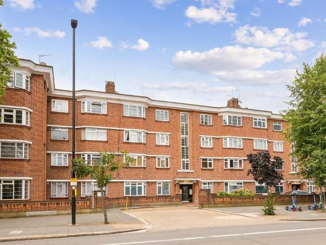 Apartment for rent in London Borough of Ealing, Greater London