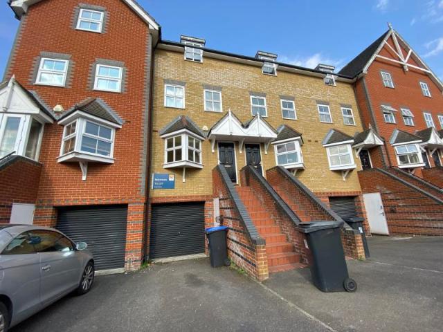 House for rent in Horsell, Woking
