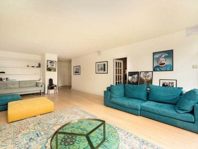 Apartment for rent in Vale of Health, Cat Hill