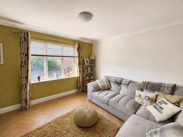 Apartment for rent in Heol-las, Surrey