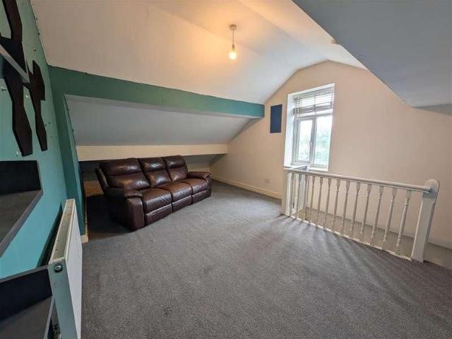 House for rent in Riddlesden, West Yorkshire
