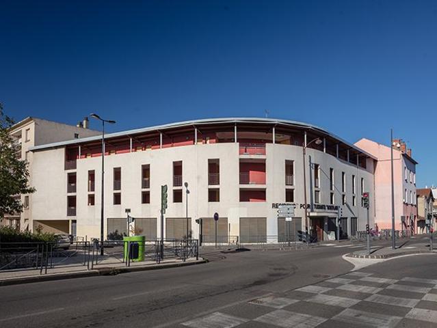 Studio location à Valence