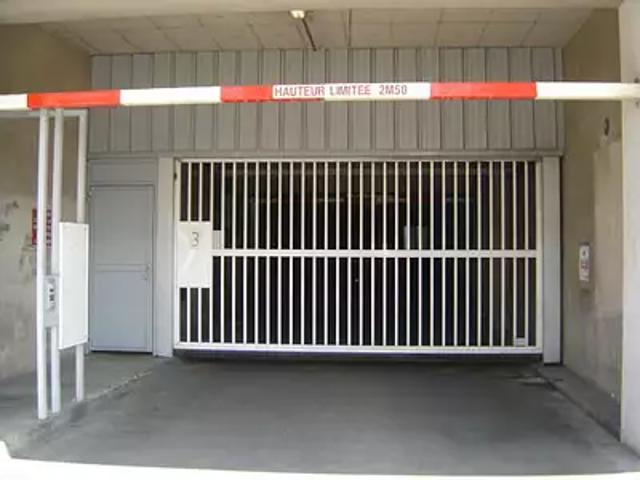 Garage location à Valence