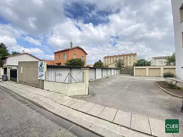 Garage location à Valence