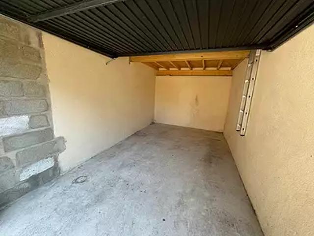 Garage location à Valence
