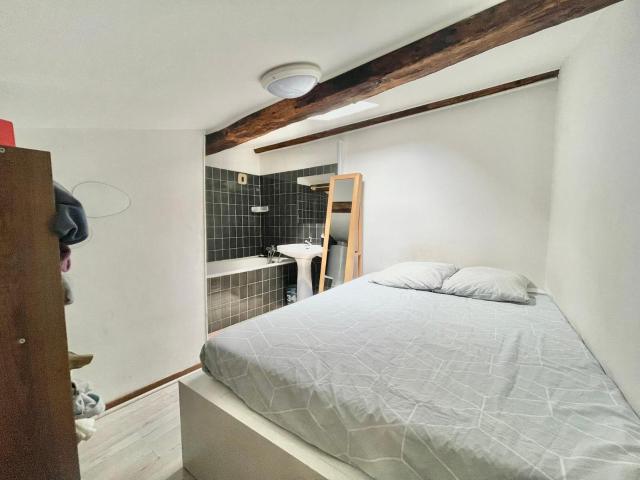 Studio location à Valence