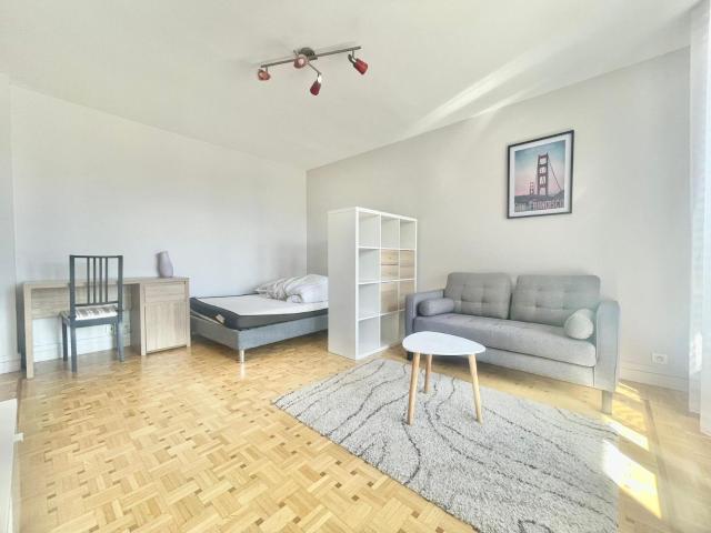 Studio location à Valence