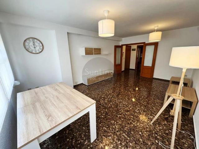 Apartamento en alquiler en Benicalap, València