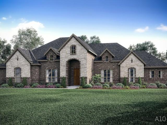 House for sale in Lorena, Texas