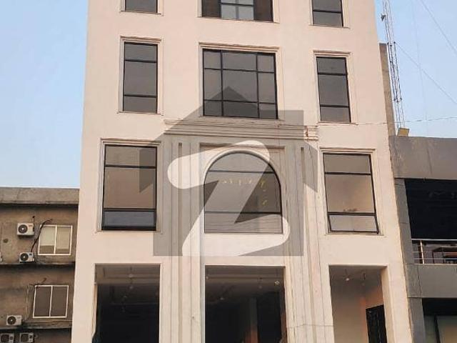 Building for sale in Lahore, Punjab