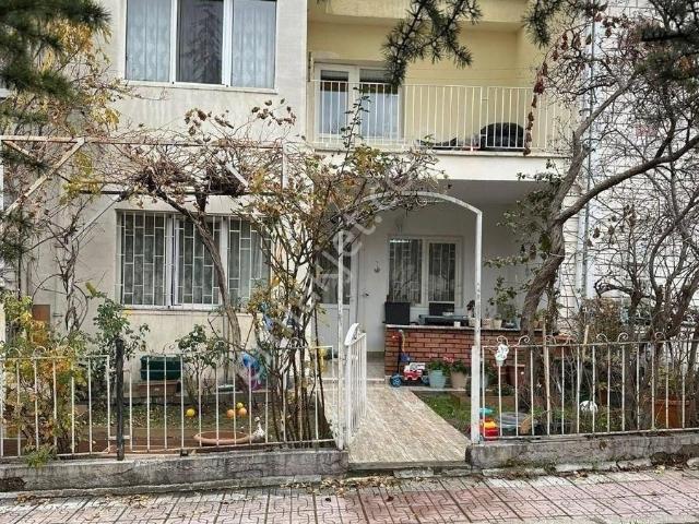 Yenimahalle, Ankara içerisinde satılık Villa