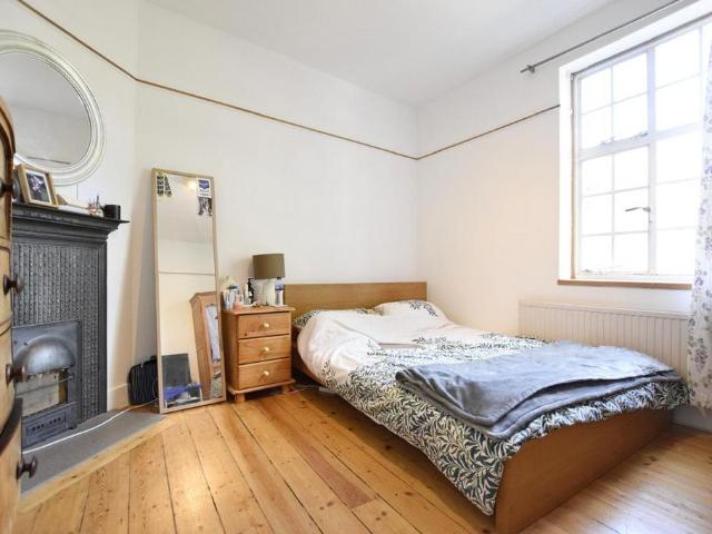 Apartment for rent in Winchmore Hill, Greater London