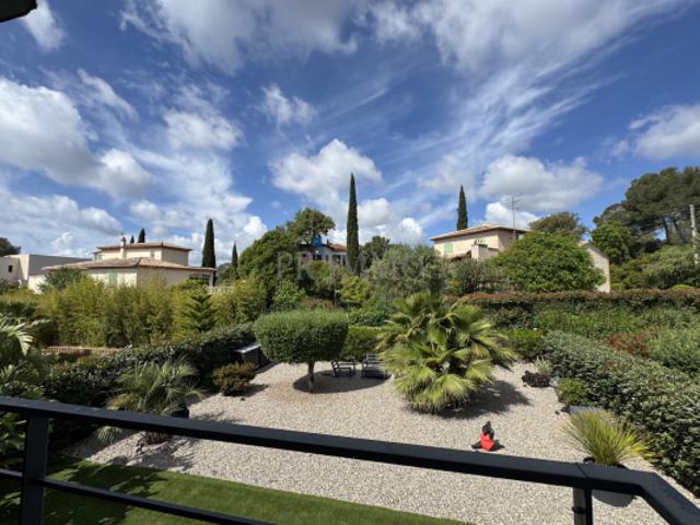 Appartement vente à Arrondissement de Draguignan, Saint-raphaël