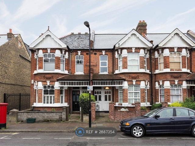 House for rent in London Borough of Ealing, Greater London