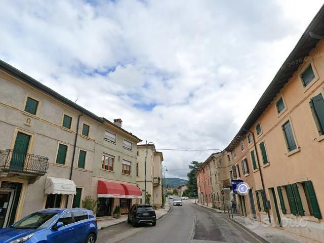 Appartamento in affitto a Negrar di Valpolicella, Verona