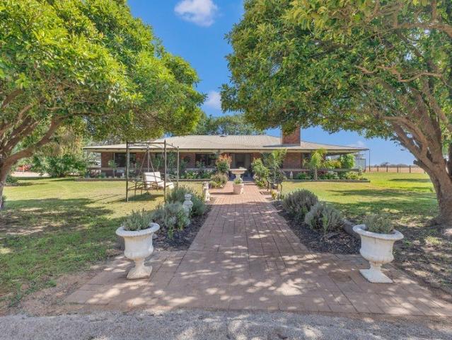Cottage for sale in Torrumbarry, Victoria