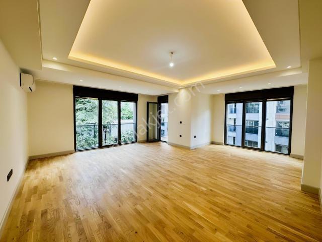 Koşuyolu Mahallesi, Kadıköy içerisinde kiralık mülk