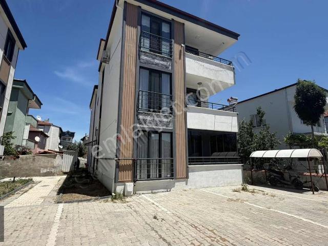 Gömeç, Balikesir içerisinde kiralık mülk