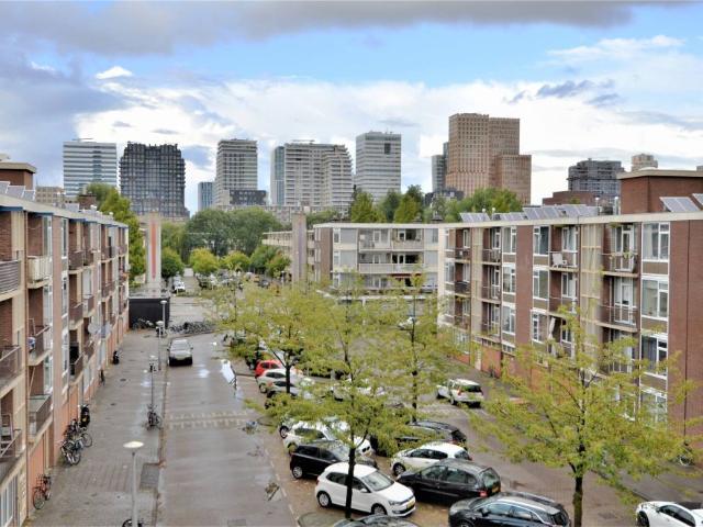 Appartement te huur in Zuid, Amsterdam