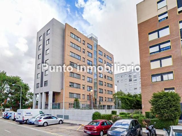 Apartamento en alquiler en Huerta del Rey, Valladolid