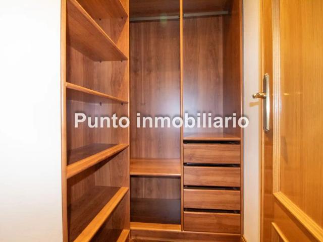 Apartamento en alquiler en Huerta del Rey, Valladolid