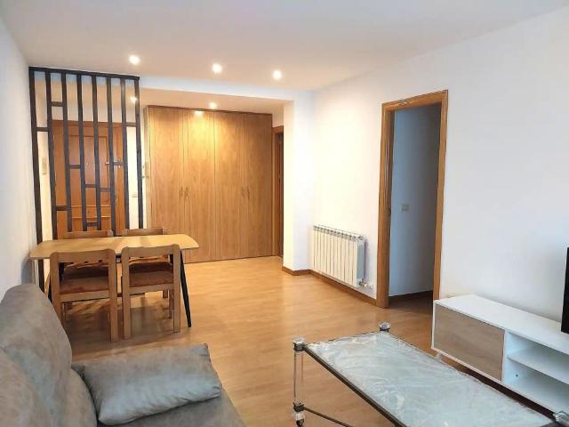Apartamento en alquiler en Villa del Prado, Valladolid