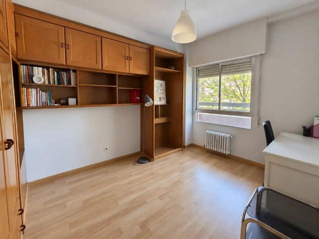 Apartamento en alquiler en Huerta del Rey, Valladolid