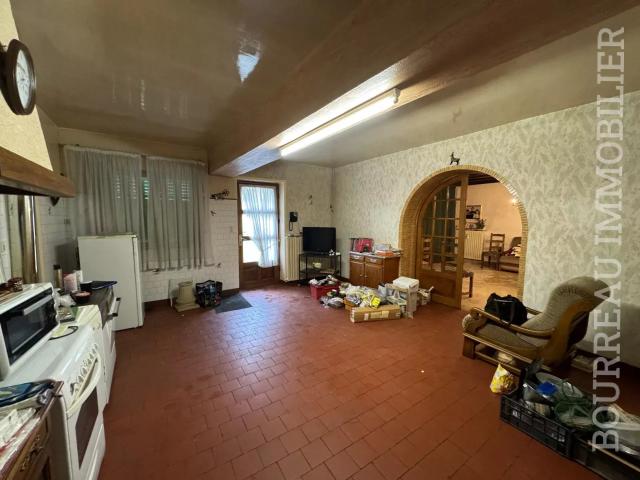 Maison vente à Auxerre, Vallan