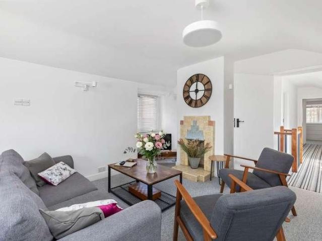 Apartment for rent in Aldrington