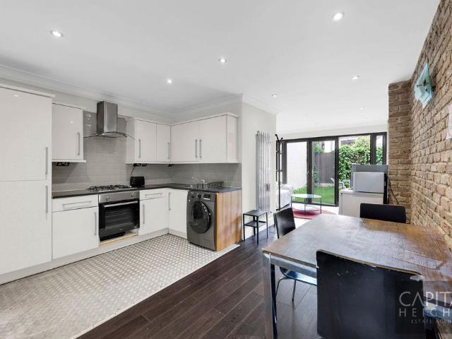 House for rent in Whitechapel, Greater London