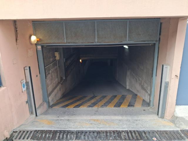 Garage vente à Vallauris, Alpes-Maritimes