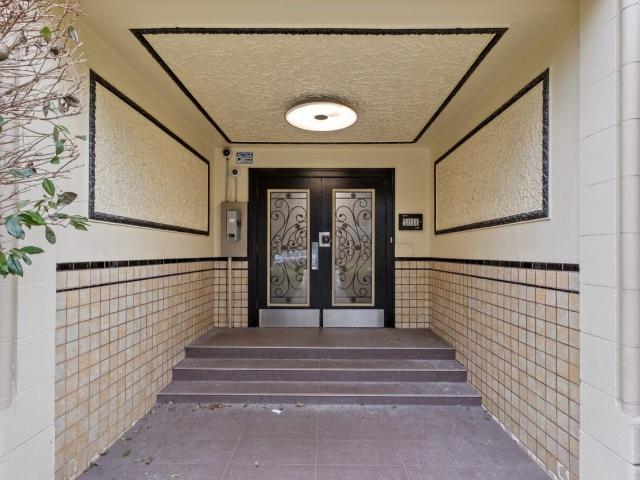 Apartment for rent in Vancouver, British Columbia
