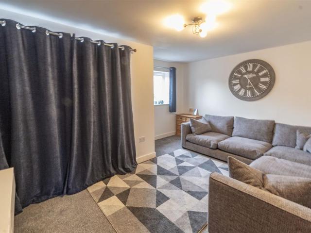 House for rent in Mount Wise