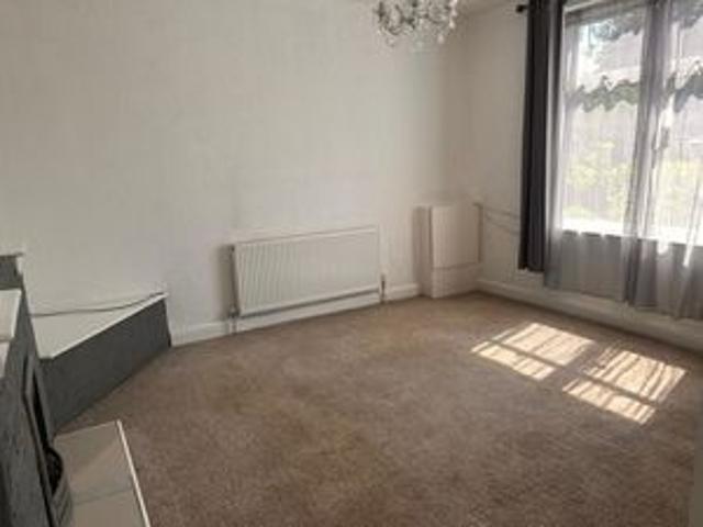 Room for rent in Lee Bank, Greater Manchester